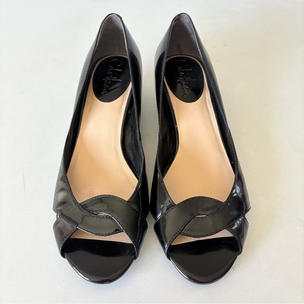 Cole Haan Black Patent Leather Peep Toe 1.25” Low Wedges Pumps Women’s Size 8 B